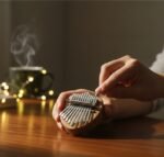 Straight Hair Hot Product 8-Tone Mini Thumb Piano - Image 2